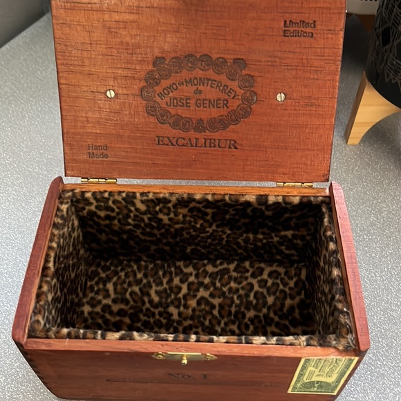 Cigar box purse - Picture 4 of 11